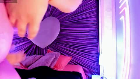 maralinette22 online show from October 10, 2025, 10:36 am