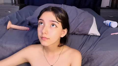 Snapshot of marcelaa_fox chatting on December 6, 2024, 8:15 am Marcela online show from December 6, 2024, 8:15 am