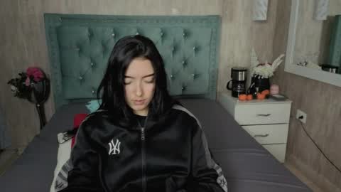 Marcela online show from March 30, 2026, 8:32 pm