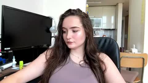 Eva online show from June 9, 2026, 3:07 am