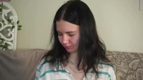 Marcelline online show from February 15, 2026, 3:47 am