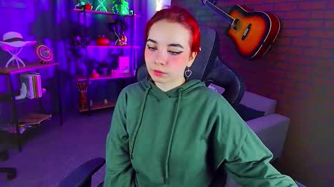 MarcelineChi online show from December 4, 2025, 11:08 am