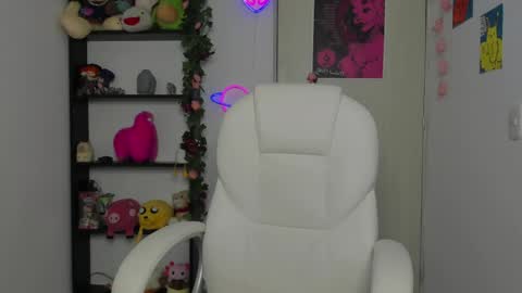 Marceline online show from April 15, 2026, 11:17 am