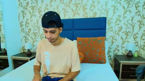 marcus_jeron online show from October 28, 2025, 8:55 pm