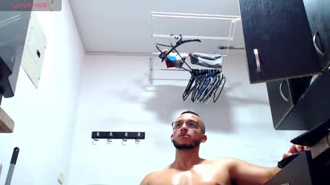 Snapshot of marcusmilarc chatting on January 18, 2025, 8:40 pm   online show from January 18, 2025, 8:40 pm