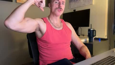 Snapshot of marcusripped1 chatting on December 16, 2025, 1:32 am Marcus online show from December 16, 2025, 1:32 am