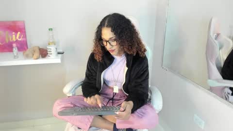 marfilastrom online show from January 10, 2025, 6:20 am