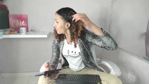 marfilastrom online show from February 8, 2025, 6:12 am