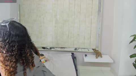 marfilastrom online show from February 12, 2025, 10:03 am