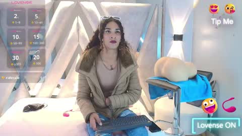 marfilastrom online show from September 18, 2025, 11:29 pm