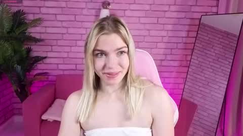 Snapshot of margo_robbbie chatting on November 4, 2025, 1:16 am margo_robbbie online show from November 4, 2025, 1:16 am