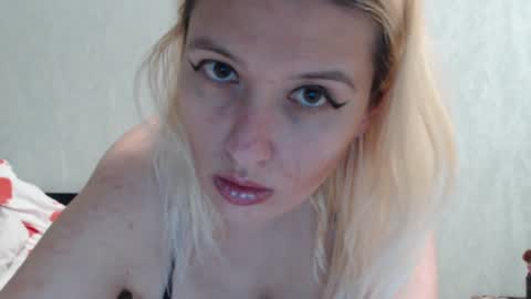 Snapshot of margo_shine chatting on January 13, 2025, 5:33 pm margo_shine online show from January 13, 2025, 5:33 pm