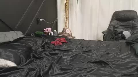 margot_robbie7 online show from February 17, 2025, 4:20 am