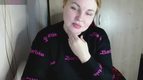 Mari online show from November 24, 2025, 6:35 am