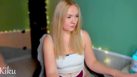 Snapshot of mari_kiku chatting on November 27, 2025, 9:50 pm Kiku and Marii - online show from November 27, 2025, 9:50 pm