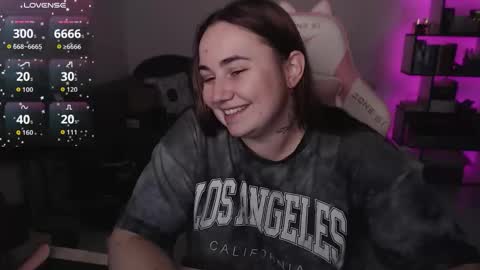 mari moore online show from November 23, 2025, 8:14 am