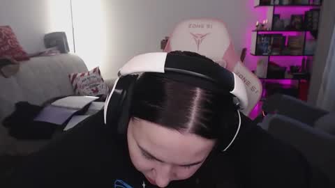 Snapshot of mari_moore7 chatting on January 19, 2026, 7:45 am mari moore online show from January 19, 2026, 7:45 am