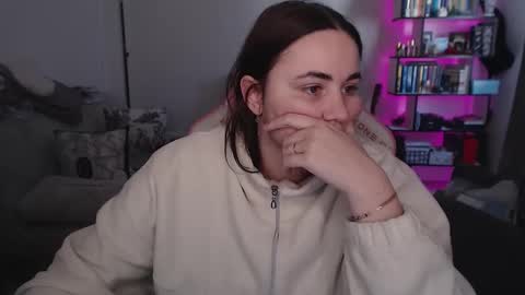 Snapshot of mari_moore7 chatting on February 25, 2026, 8:24 am mari moore online show from February 25, 2026, 8:24 am