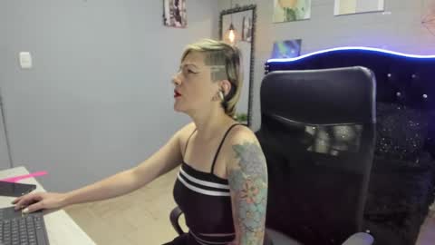 Snapshot of maria_fernandaxxx_ chatting on December 16, 2024, 12:16 pm Maria fernanda online show from December 16, 2024, 12:16 pm