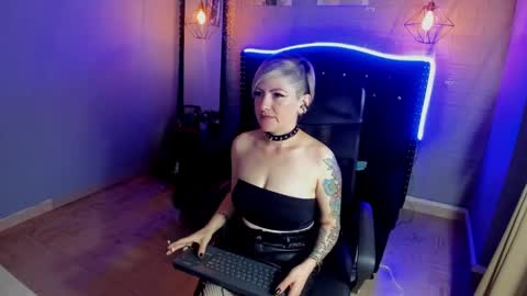 Snapshot of maria_fernandaxxx_ chatting on January 12, 2025, 9:08 pm Maria fernanda online show from January 12, 2025, 9:08 pm