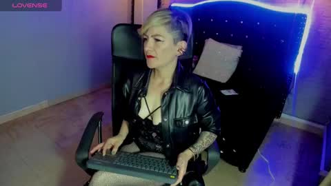 Snapshot of maria_fernandaxxx_ chatting on January 24, 2025, 10:51 pm Maria fernanda online show from January 24, 2025, 10:51 pm