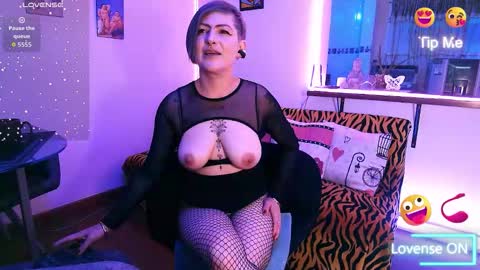 Snapshot of maria_fernandaxxx_ chatting on October 1, 2025, 8:37 pm Maria fernanda online show from October 1, 2025, 8:37 pm