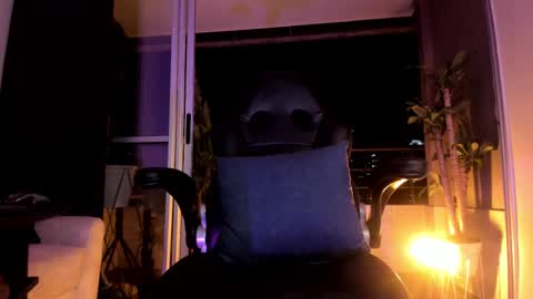 Maria Isabell  online show from February 22, 2025, 4:18 am