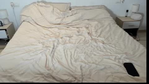 Itslablonde online show from February 9, 2026, 9:41 pm