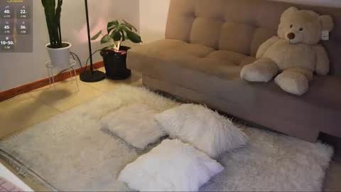 M. online show from November 5, 2025, 11:27 pm