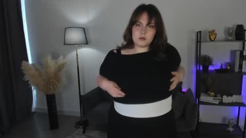 Snapshot of mariaa_meow chatting on June 5, 2026, 4:24 pm Maria online show from June 5, 2026, 4:24 pm