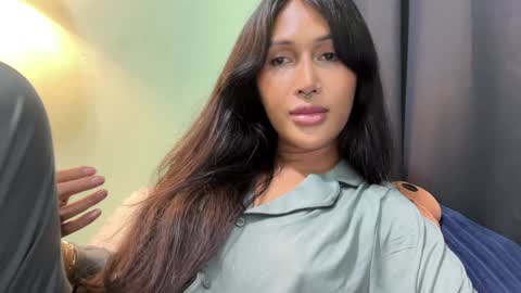 Snapshot of mariafatale_00 chatting on December 22, 2024, 2:27 pm Maria online show from December 22, 2024, 2:27 pm