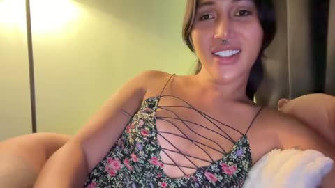 Snapshot of mariafatale_00 chatting on January 8, 2025, 3:08 am Maria online show from January 8, 2025, 3:08 am