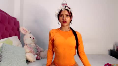 Giselle Mara  online show from November 5, 2025, 10:10 pm