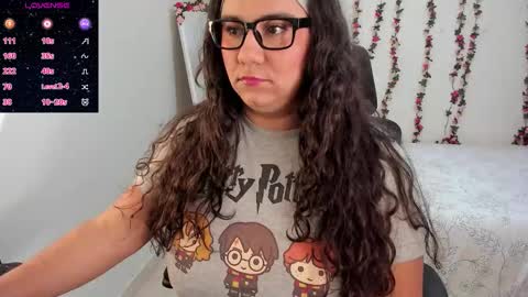   Mariam Castiblanco online show from December 4, 2025, 2:59 pm