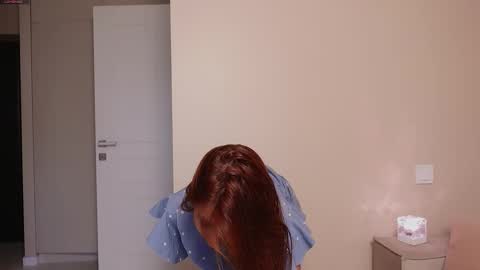 mariameella online show from October 21, 2025, 8:26 am