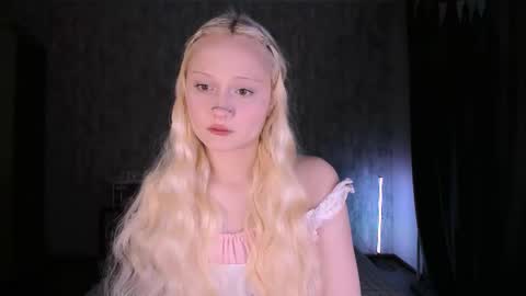 Maria online show from November 6, 2025, 2:45 am