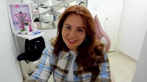 Snapshot of mariana01_m chatting on February 4, 2026, 1:28 pm mariana01_m online show from February 4, 2026, 1:28 pm