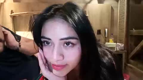 Mariana online show from March 29, 2026, 2:33 am