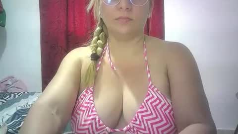 mariana995649 online show from June 6, 2026, 2:55 pm
