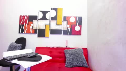 mariana_16_ online show from February 3, 2025, 8:57 pm