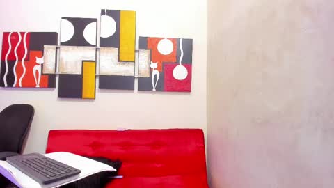 mariana_16_ online show from February 18, 2025, 11:19 pm