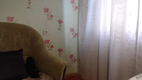 MarianaMur online show from April 16, 2026, 4:35 am