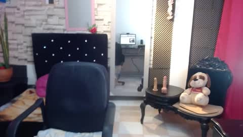 mariana_night online show from September 11, 2025, 9:26 pm