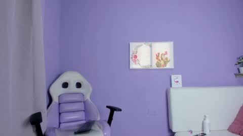 mariana_rossi_ online show from March 9, 2025, 3:27 pm