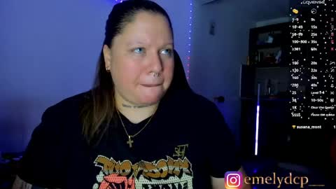 Snapshot of mariana_spellman chatting on May 25, 2026, 5:02 am Emely online show from May 25, 2026, 5:02 am