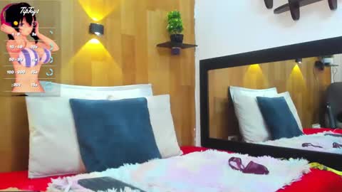 Mariana Angel online show from September 22, 2025, 7:05 pm