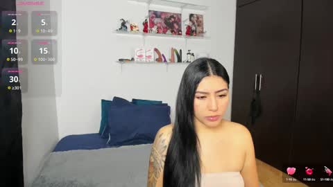 MARIANA Y VALENTINA online show from September 23, 2025, 11:02 am