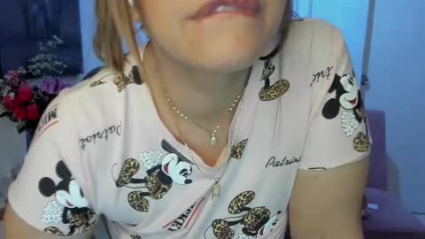 Mariana Lopez online show from February 12, 2025, 3:07 am