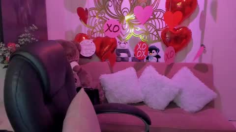 Mariana Lopez online show from February 17, 2025, 3:15 am