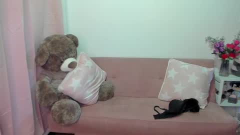 Mariana Lopez online show from March 11, 2025, 6:21 am